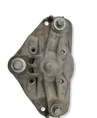 Audi Q7 4L Front shock absorber mounting bracket 
