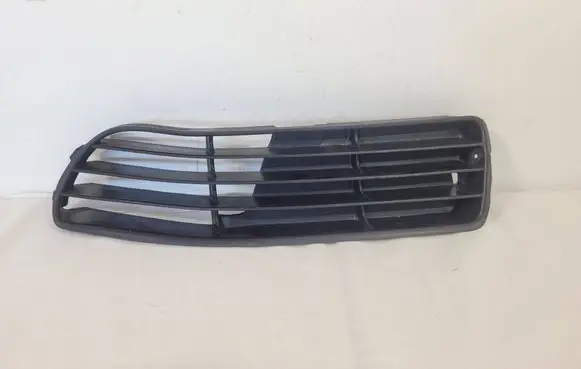 Audi A4 S4 B5 8D Front bumper lower grill 8D0807345