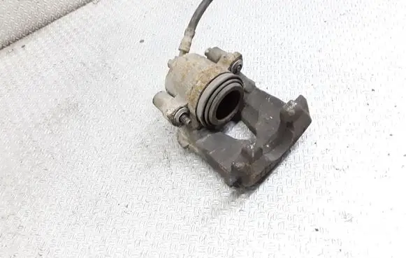 Volkswagen Golf V Front brake caliper
