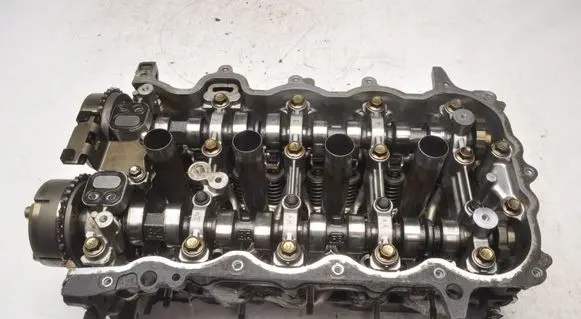 Toyota Yaris Engine head 1NR-FE