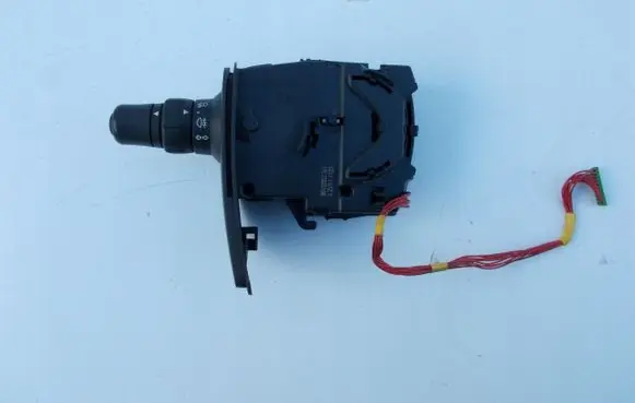 Renault Clio I Indicator stalk 88102002