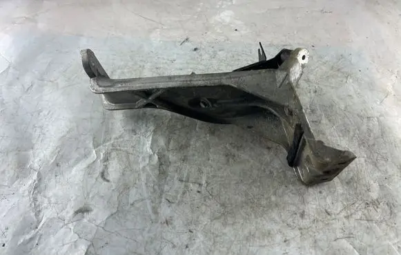 Jaguar XJ X351 Other engine bay part AW932C325BB