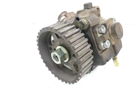Peugeot 207 Fuel injection high pressure pump 9656300380 0445010102 0928400607
