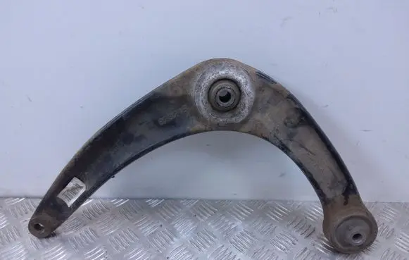 Peugeot 308 Front lower control arm/wishbone 823215 7BTGM1