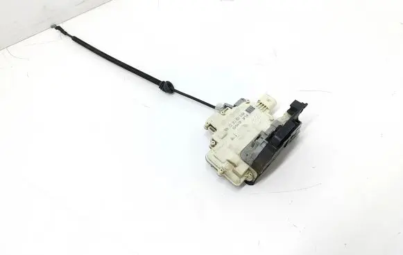 Skoda Superb B6 (3T) Front door lock 3C1837016A