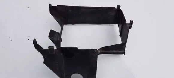 Volkswagen Golf VII Intercooler air channel guide 