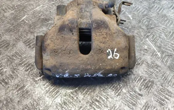 Volkswagen PASSAT B5 Front brake caliper 885