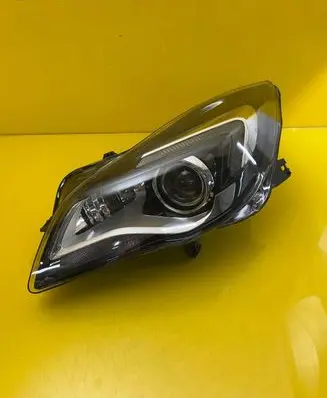 Opel Insignia A Headlight/headlamp 1ZT011166-01