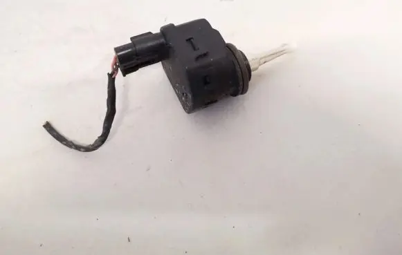 Volvo S40, V40 Headlight level adjustment motor 00787831