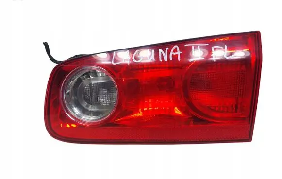 Tailgate rear/tail lights