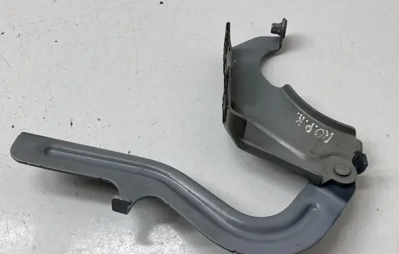 Nissan Rogue Engine bonnet/hood hinges 