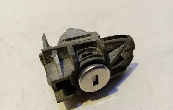 Ford Focus Front door lock (next to the handle) 
