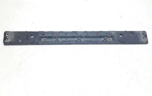 Ford Fusion II Radiator mount bracket