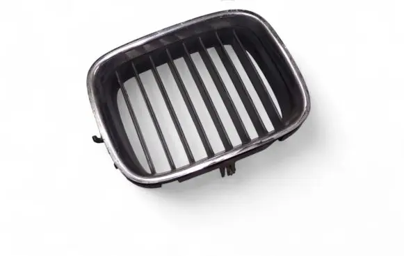 BMW 8 E31 Front grill 51138124272 8124272