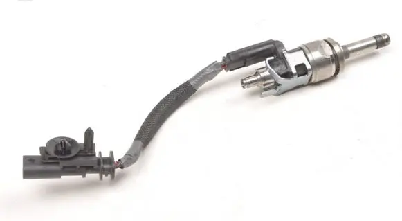 Volvo XC60 Fuel injector 32140007