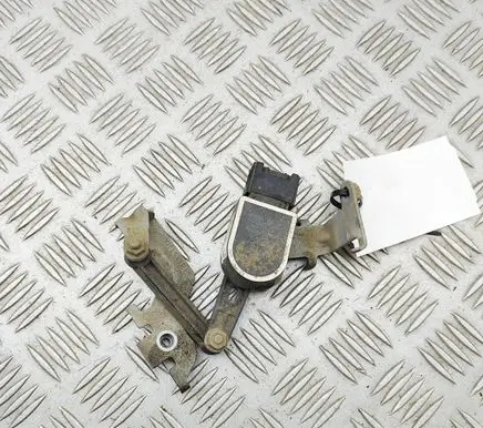 Volvo XC40 Rear air suspension level height sensor 32221958 8888899693
