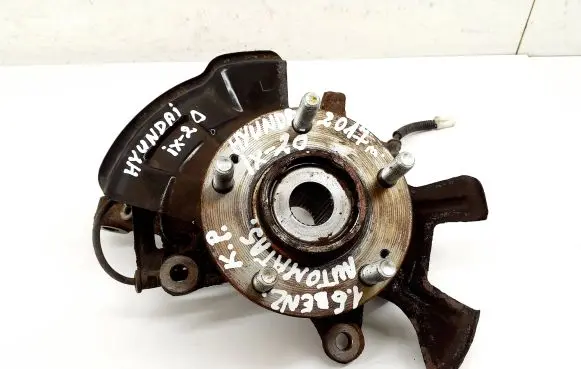 Hyundai ix20 Front wheel hub 956701P000