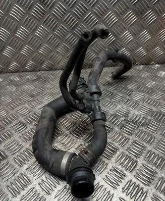 Engine coolant pipe/hose