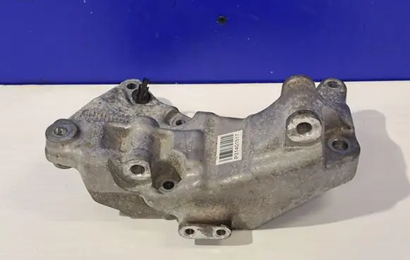 Volvo XC60 A/C compressor mount bracket 31401517 P31401517