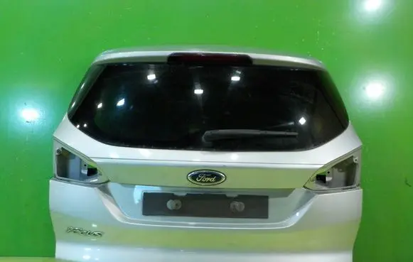 Ford Focus Tailgate/trunk/boot lid XP152