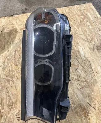 BMW 5 G30 G31 Headlight/headlamp 7214953