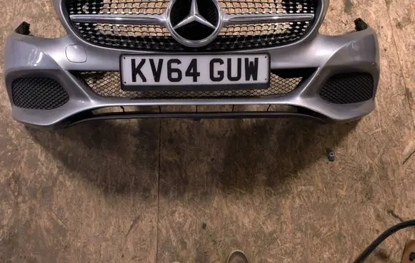 Mercedes-Benz C W205 Front bumper KV64GUW