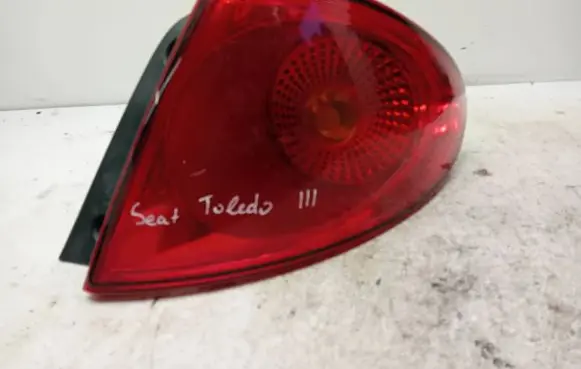 Seat Toledo III (5P) Rear/tail lights 5P5945096B 5P5945112