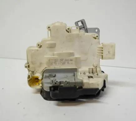 Seat Exeo (3R) Front door lock 8E2837016AA