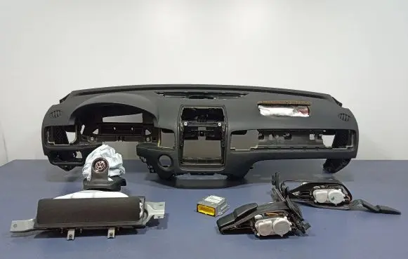 Volkswagen Touareg II Dashboard 7P1857181