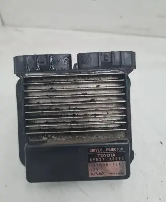 Toyota Avensis T250 Injection control unit/module 8987120050