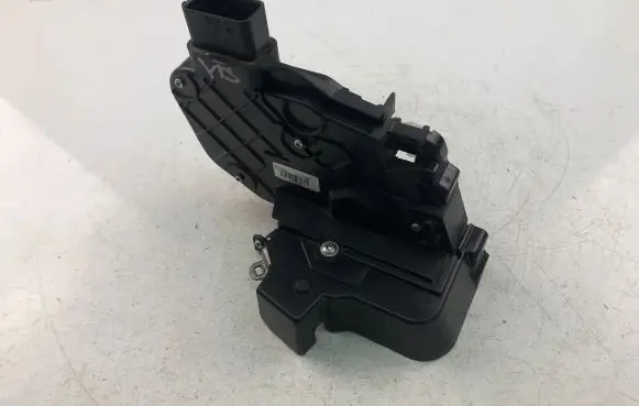 Volvo XC60 Coupe door lock (next to the handle) 30799326