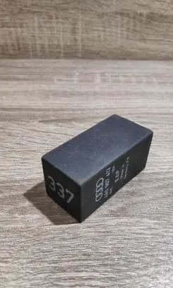 Audi A6 S6 C4 4A Other relay 4A0907413 337
