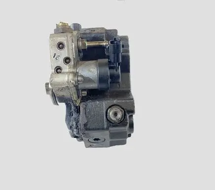 Volvo V50 Fuel injection high pressure pump 30756125 0445010111