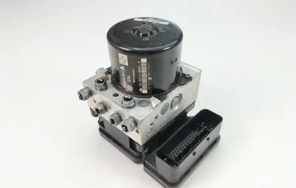 Volkswagen Golf VI ABS Pump 1K0907379BJ 1K0614517DE