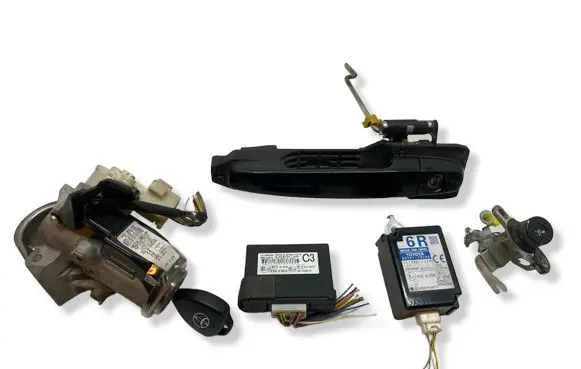 Toyota Corolla E140 E150 Ignition lock 45020424 8978335041 8978912270