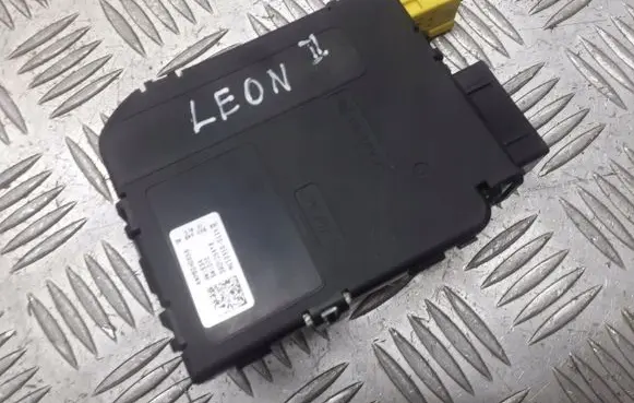 Seat Leon (1P) Steering angle sensor 1K0953549AG