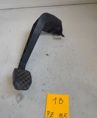 Audi A4 S4 B7 8E 8H Clutch pedal 2847288