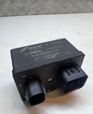 Glow plug pre-heat relay