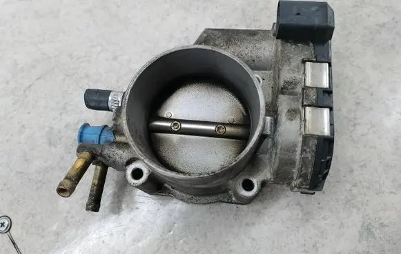 Skoda Superb B5 (3U) Throttle body valve 078133062B