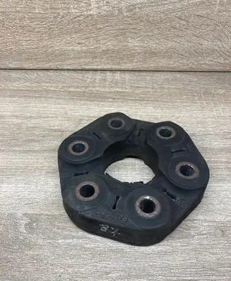 BMW 1 E81 E87 Rear prop shaft donut coupling/joint 7511454