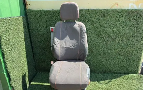 Iveco Daily 4th gen Front driver seat 3802253 42557459
