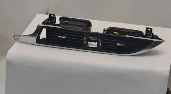 Audi A6 S6 C7 4G Dash center air vent grill 4G1820951