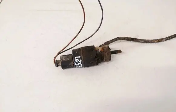 Audi A6 S6 C6 4F Windscreen/windshield washer pump