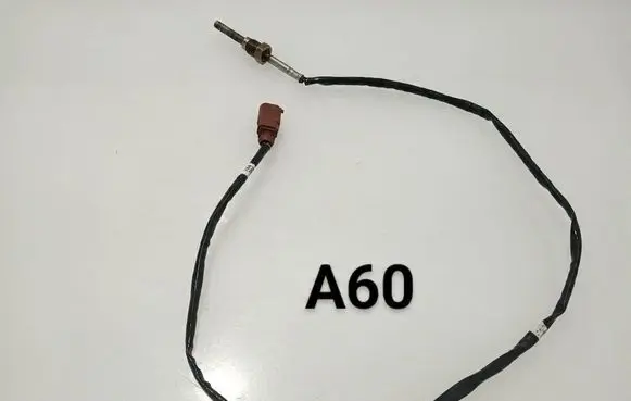 Volkswagen Golf VII Exhaust gas temperature sensor 04L906088E