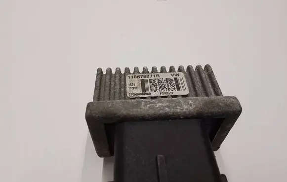 Nissan Qashqai Glow plug pre-heat relay 110678071R