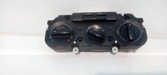 Volkswagen Touran I Climate control unit 1K0820047HM 5HB009352