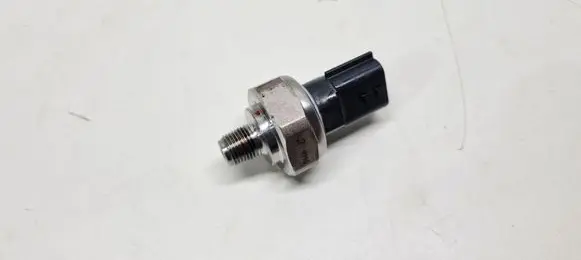 Renault Clio V Oil pressure sensor 250705TA0A