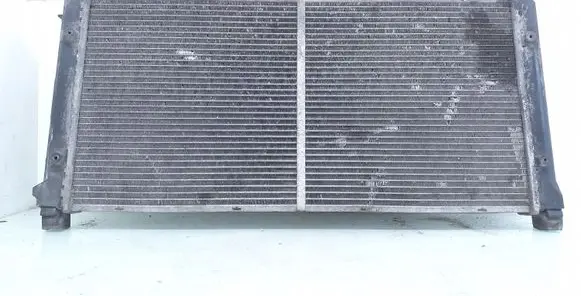 Volkswagen PASSAT B4 Coolant radiator