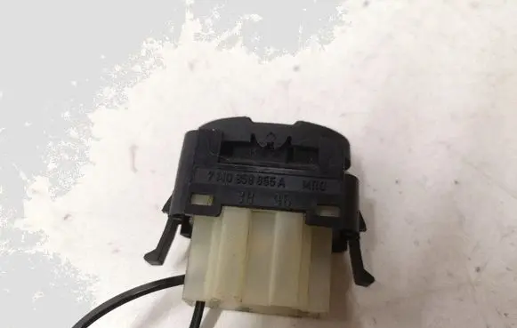 Volkswagen Sharan Electric window control switch 7M0959855A