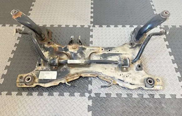 Volvo V50 Rear subframe YV1MW84F1C2672749 2332145 A11328FS1041